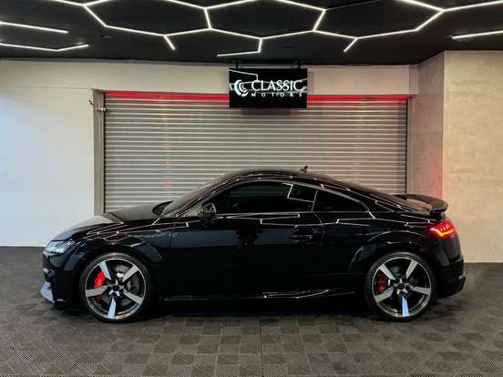 AUDI-TT RS-2018