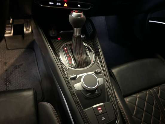 AUDI-TT RS-2018