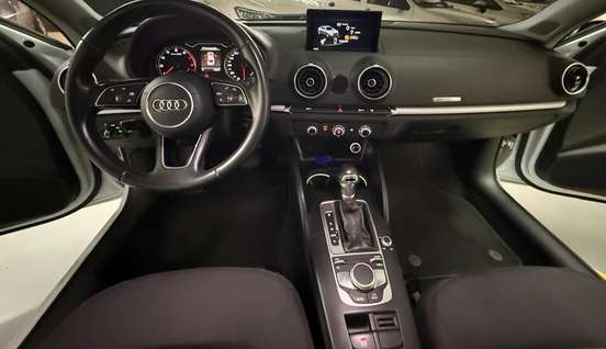 AUDI-A3-2017