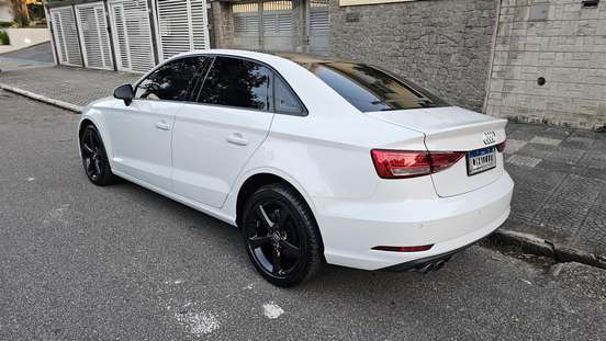 AUDI-A3-2018