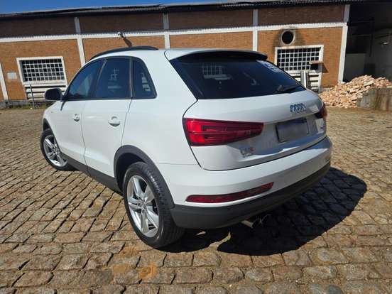 AUDI-Q3-2016