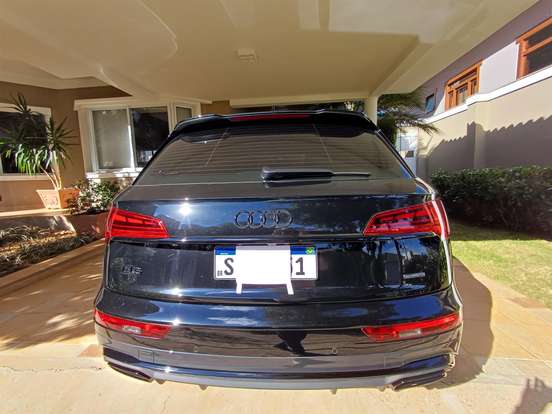 AUDI-Q5-2024