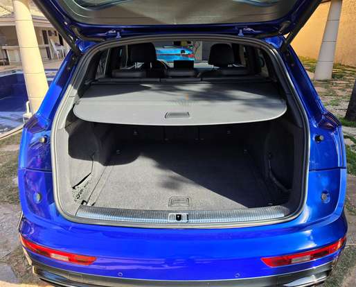 AUDI-Q5-2021