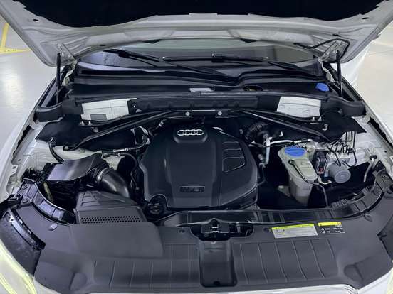 AUDI-Q5-2013