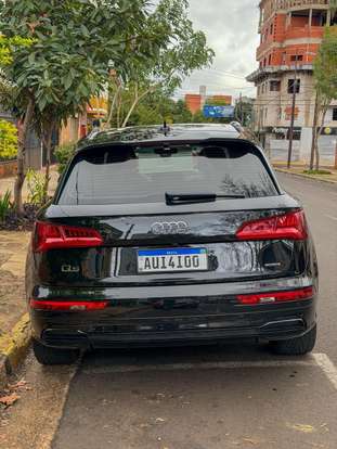 AUDI-Q5-2020