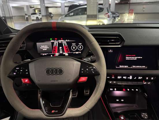 AUDI-RS3-2025