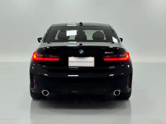 BMW-320i-2025