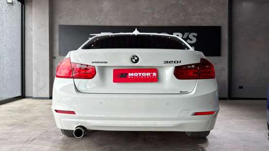 BMW-320i-2.0 16V TURBO ACTIVE FLEX 4P AUTOMÁTICO BMW-320i-2014
