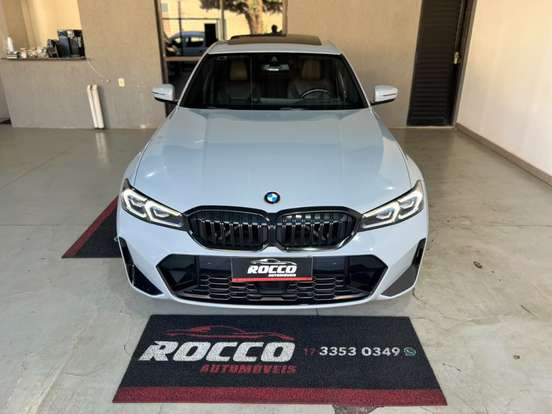 BMW-320i-2023