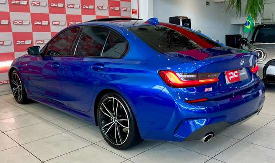 BMW-320i-2021