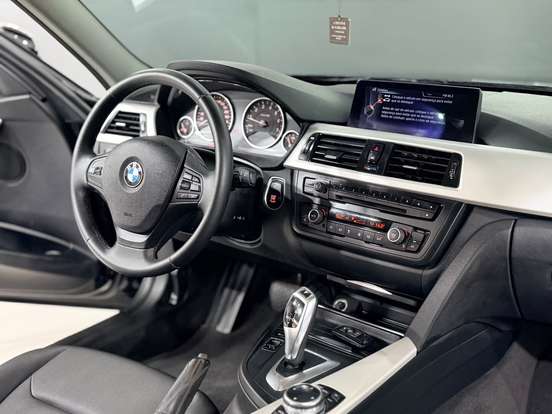 BMW-320i-2.0 GP 16V TURBO ACTIVE FLEX 4P AUTOMÁTICO BMW-320i-2013