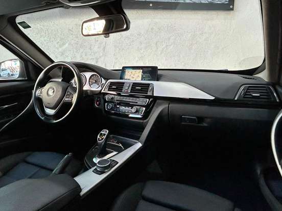 BMW-320i-2.0 SPORT GP 16V TURBO ACTIVE FLEX 4P AUTOMÁTICO BMW-320i-2017