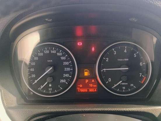 BMW-325i-2.5 SEDAN 24V GASOLINA 4P AUTOMÁTICO BMW-325i-2011