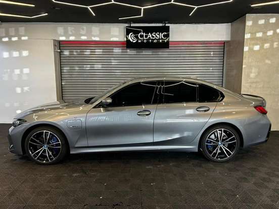 BMW-330e-2.0 16V TURBO HÍBRIDO M SPORT AUTOMÁTICO BMW-330e-2022