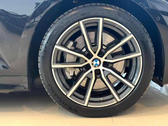 BMW-330i-2.0 16V TURBO GASOLINA SPORT AUTOMÁTICO BMW-330i-2019