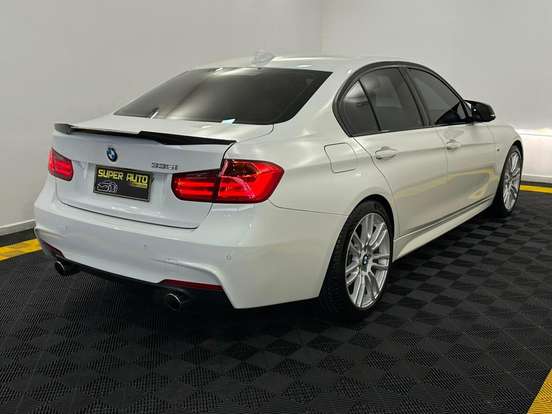 BMW-335i-2013