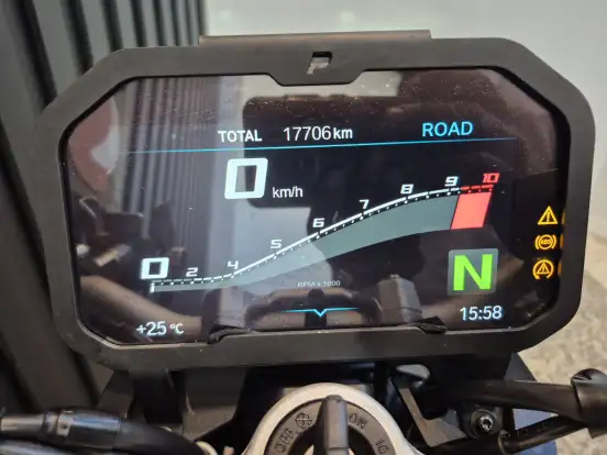 BMW-F 900 R SPORT-2023