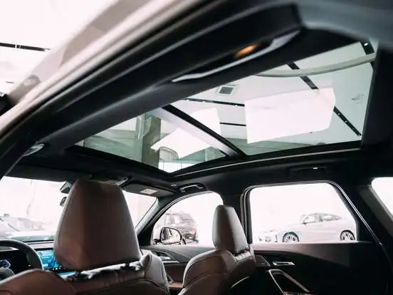 BMW-iX1-2025