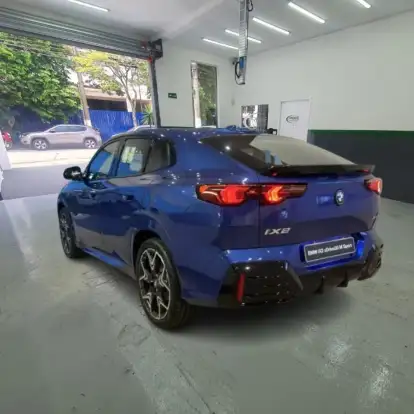 BMW-iX2-2025