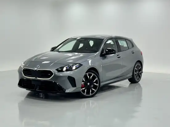 BMW-M 135i-2026