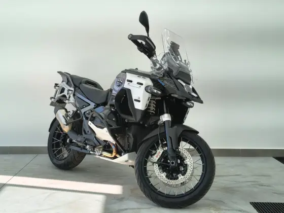 BMW R 1300 GS ADVENTURE TRIPLE BLACK BMW R 1300 GS ADVENTURE TRIPLE BLACK