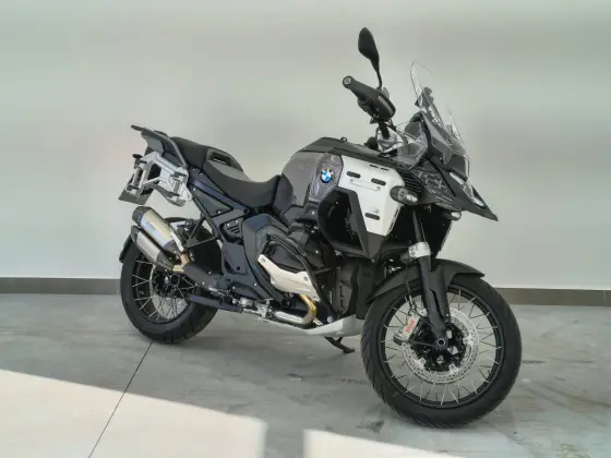 BMW R 1300 GS ADVENTURE TRIPLE BLACK BMW R 1300 GS ADVENTURE TRIPLE BLACK