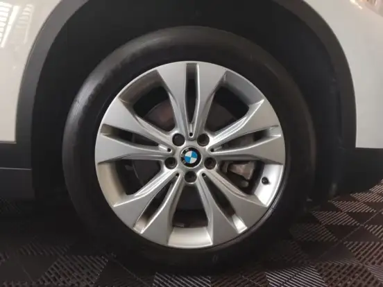 BMW-X1-2.0 16V TURBO ACTIVEFLEX SDRIVE20I 4P AUTOMÁTICO BMW-X1-2017