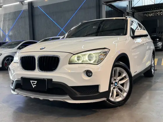 BMW X1 2.0 16V TURBO ACTIVEFLEX SDRIVE20I 4P AUTOMÁTICO BMW X1 2.0 16V TURBO ACTIVEFLEX SDRIVE20I 4P AUTOMÁTICO