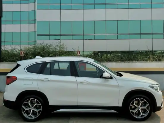 BMW-X1-2.0 16V TURBO ACTIVEFLEX SDRIVE20I 4P AUTOMÁTICO BMW-X1-2019