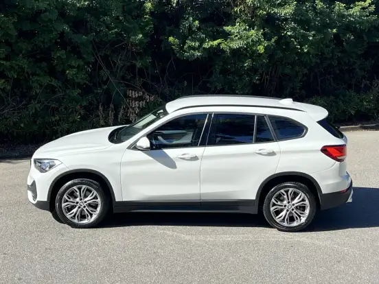 BMW-X1-2021