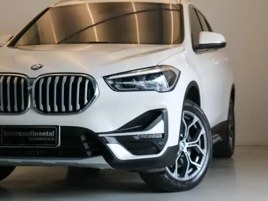 BMW-X1-2.0 16V TURBO ACTIVEFLEX SDRIVE20I X-LINE 4P AUTOMÁTICO BMW-X1-2020