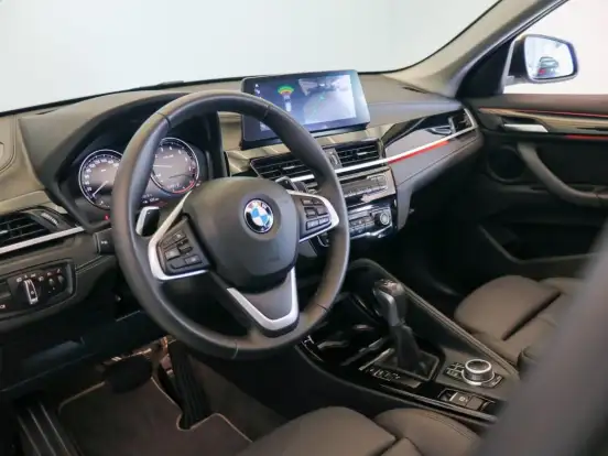 BMW-X1-2.0 16V TURBO ACTIVEFLEX SDRIVE20I X-LINE 4P AUTOMÁTICO BMW-X1-2020