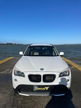 BMW X1 2.0 18I S-DRIVE 4X2 16V GASOLINA 4P AUTOMÁTICO BMW X1 2.0 18I S-DRIVE 4X2 16V GASOLINA 4P AUTOMÁTICO