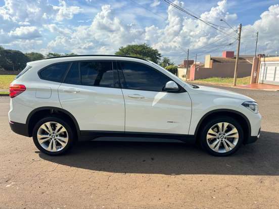 BMW-X1-2016