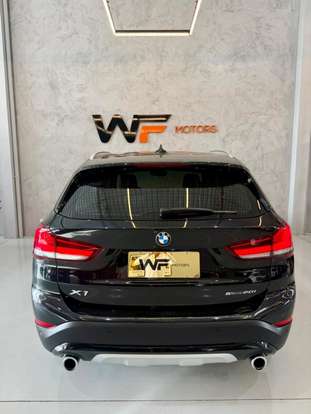 BMW-X1-2021