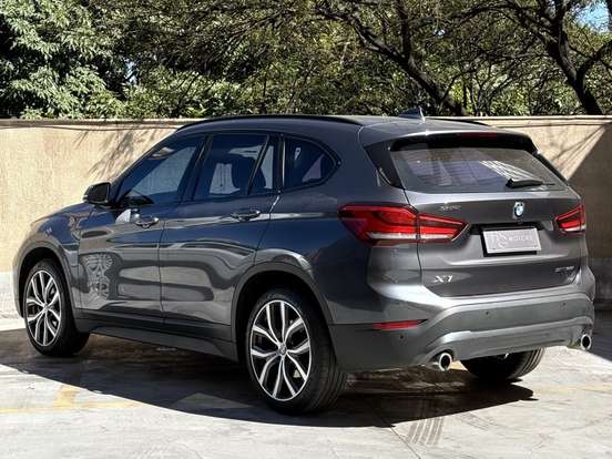 BMW-X1-2022