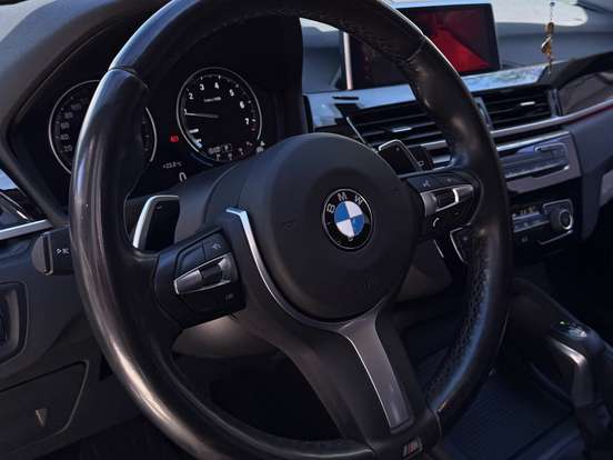 BMW-X1-2022