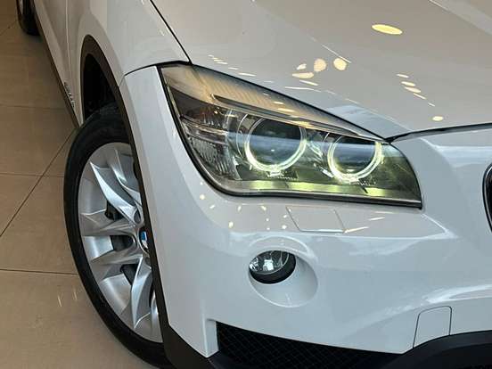 BMW-X1-2.0 16V TURBO ACTIVEFLEX SDRIVE20I X-LINE 4P AUTOMÁTICO BMW-X1-2015