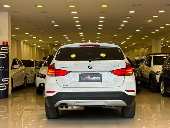 BMW-X1-2015