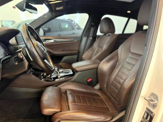 BMW-X4-2021