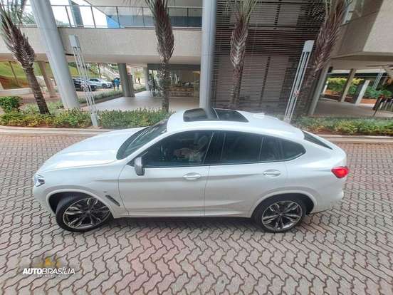 BMW-X4-2021