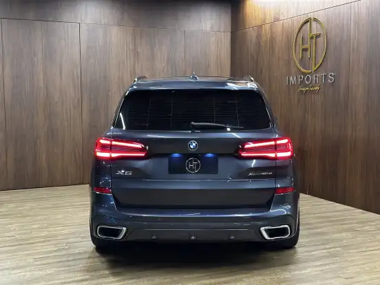BMW-X5-3.0 I6 TURBO HÍBRIDO XDRIVE45E M SPORT AUTOMÁTICO BMW-X5-2022