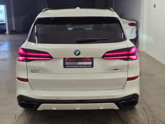 BMW-X5-2025