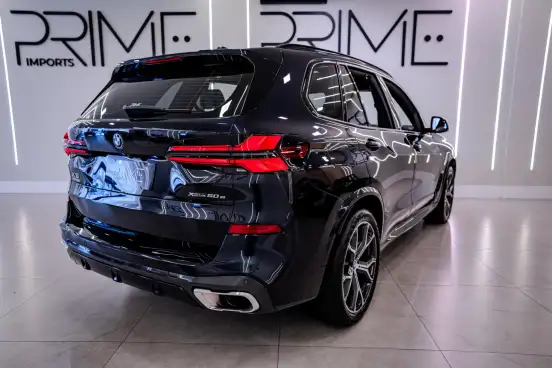 BMW-X5-2024