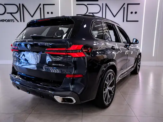 BMW-X5-3.0 I6 TURBO HÍBRIDO XDRIVE50E X-LINE AUTOMÁTICO BMW-X5-2024