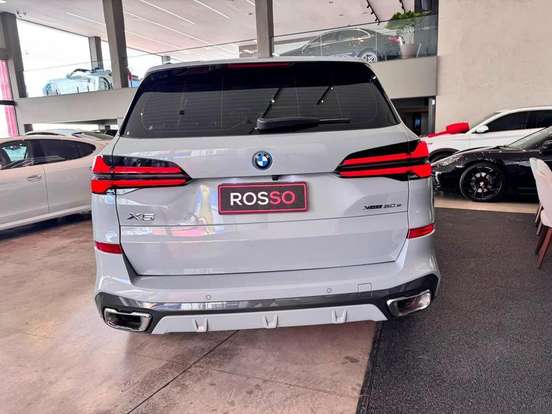 BMW-X5-3.0 I6 TURBO HÍBRIDO XDRIVE50E X-LINE AUTOMÁTICO BMW-X5-2025