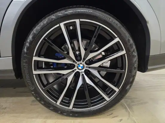 BMW-X6-2024