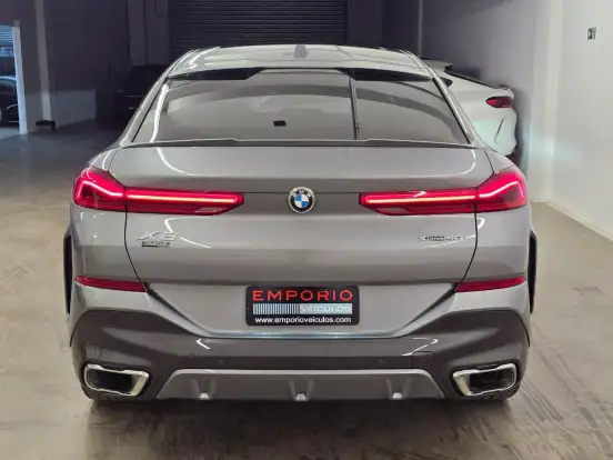 BMW-X6-3.0 TWINPOWER GASOLINA XDRIVE40I M SPORT AUTOMÁTICO BMW-X6-2024
