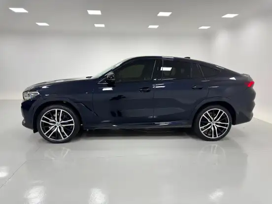 BMW-X6-2022