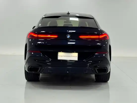 BMW-X6-2022